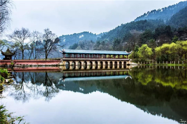 贵阳十大最具特色景点：甲秀楼第三，第七体验苗族生活插图