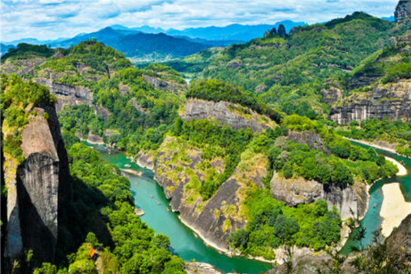 2020夏季爬山好去处 崂山景色秀美 长白山避暑圣地插图3