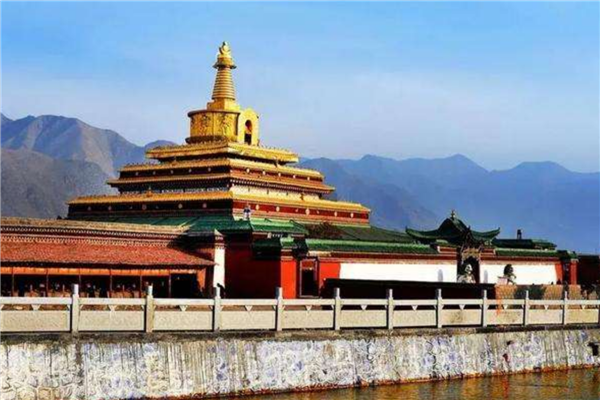 甘肃旅游最值得去的五大景点 嘉峪关建筑宏伟 莫高窟壁纸精美插图4