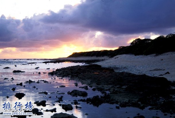 世界十大美丽环礁，第一无人居住鸟类众多插图