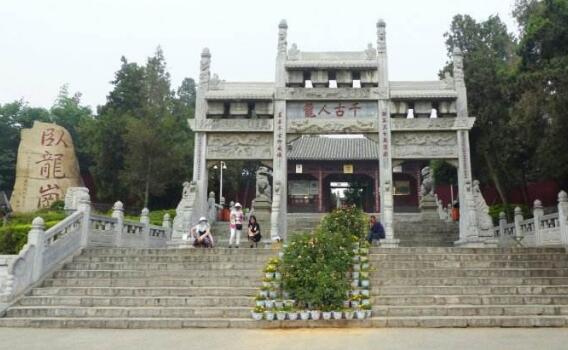 南阳好玩的地方排行榜 卧龙岗必游，武侯祠是人文景点的代表插图4