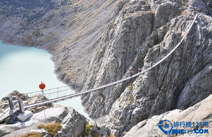 全球恐怖吊桥排行榜，专治各种恐高症插图2