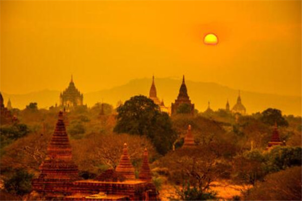 世界十大日落 我国黄山上榜，缅甸乌本桥日落此生必看插图8