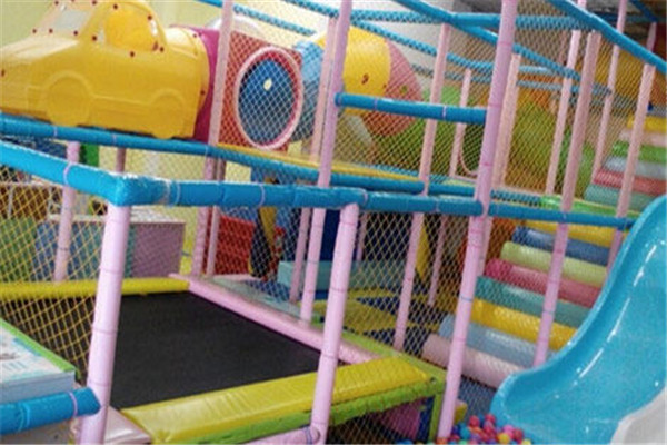 汕头十大游乐场排名：多家儿童乐园上榜，绿彩第四插图9