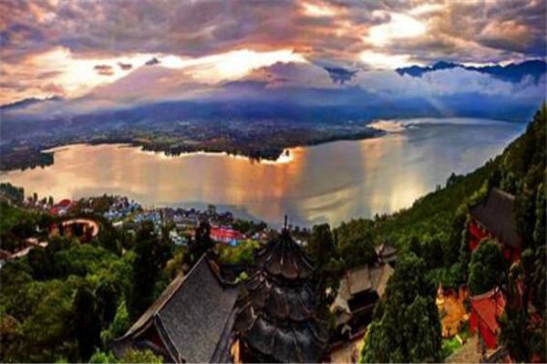 凉山州最好玩的地方推荐 凉山州好玩的地方排行榜插图2