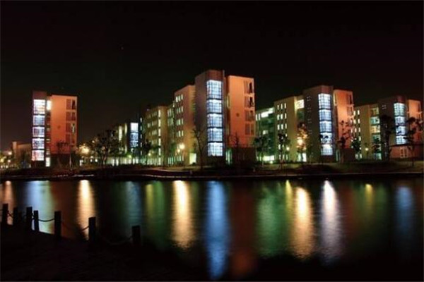 上海景色最美的地方 钟书阁必去，其它每一个都是美到爆插图8