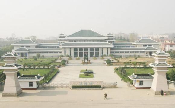 南阳好玩的地方排行榜 卧龙岗必游，武侯祠是人文景点的代表插图3