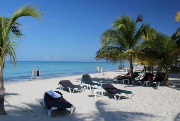 世界最美海滩排行榜10强 夏威夷海滩上榜，第一在澳大利亚插图1