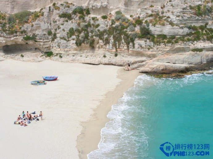 盘点意大利最迷人的12处海滩插图