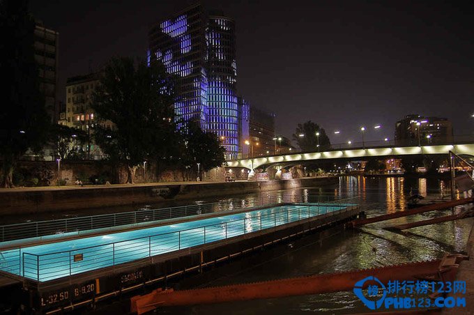 盘点全球最炫户外游泳池TOP10插图4