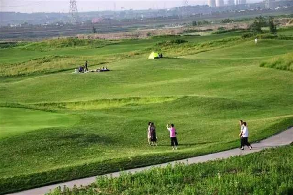 西安十大公园排行榜：钟鼓楼广场上榜，它占据第一插图6