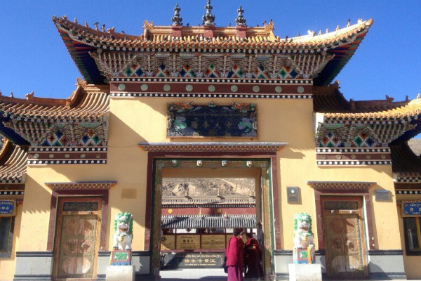 青海最好玩的十大景点，青海湖景色独特 塔尔寺艺术气息浓厚插图2