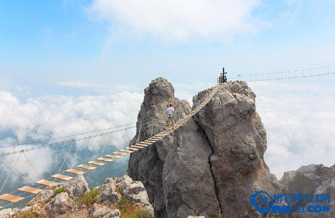 全球恐怖吊桥排行榜，专治各种恐高症插图