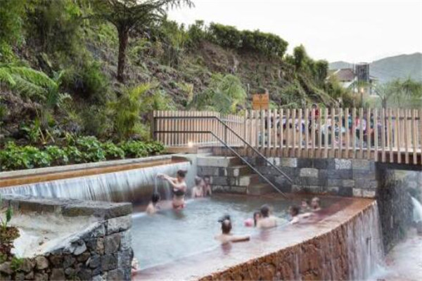 世界十大温泉聚集地 匈牙利上榜，第五能体验到冰火两重天插图9