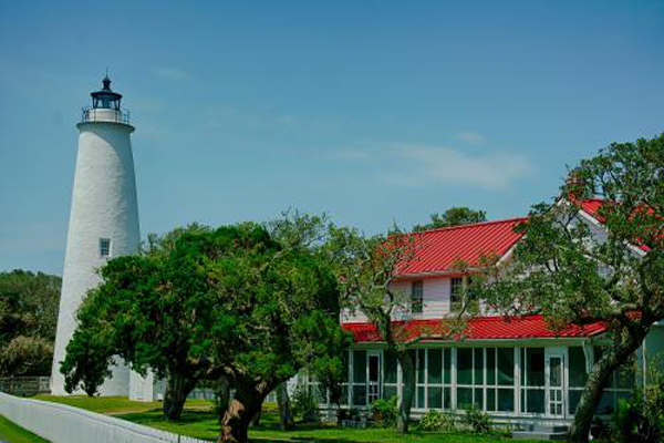 美国十大小镇 风景秀美， 第2名还曾是黑胡子海岛的大本营插图1