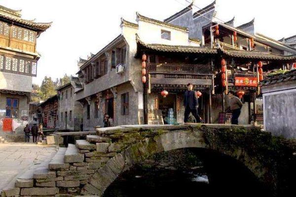 江西十大最好玩的景点 瑶里古镇历史悠久武功山是避暑圣地插图8