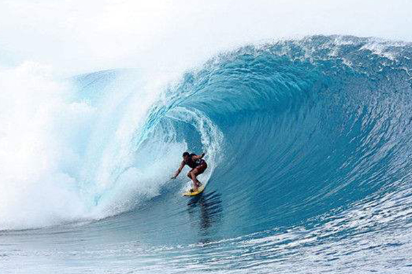 世界十大浪点：这里风高浪急只有最勇敢的人才敢来冲浪插图1