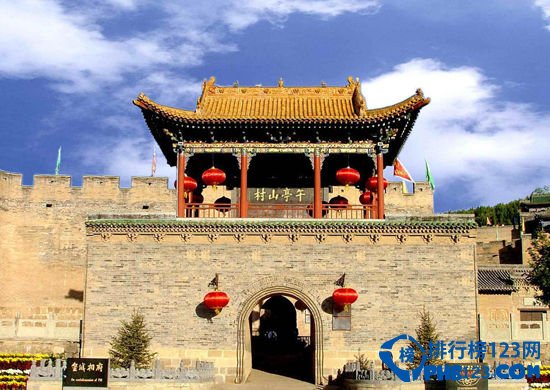 中国十大＂土豪＂乡村豪宅插图