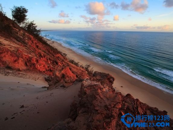 全球最美的十大彩色沙滩排行榜插图9