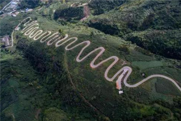 中国十大盘山公路 怒江七十二拐吸引众多极限爱好者插图7