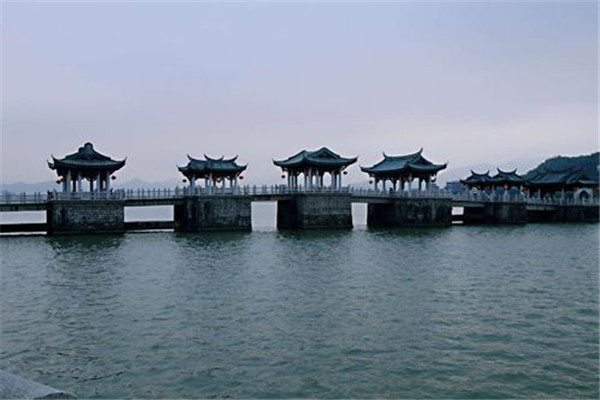 潮州十大风景名胜排名:牌坊街第3，第6中国四大古桥之一插图5