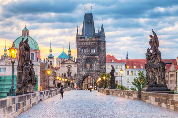 世界十大繁华城市：没有领略过这里的繁华就不足以谈人生插图9