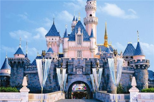 香港旅行必去景点排名 香港迪士尼乐园上榜维多利亚港景色好插图