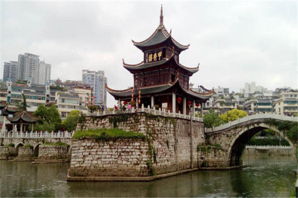 贵阳十大最具特色景点：甲秀楼第三，第七体验苗族生活插图2