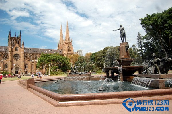 世界上最美的十大喷泉排行榜插图1