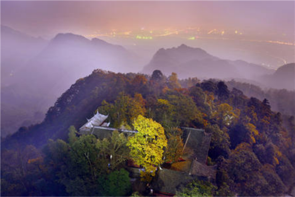 2020四川网红景点排名 熊猫基地独有 五彩池与大自然亲近插图3