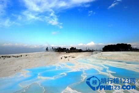 盘点全球十大最奇特的旅游景点插图8