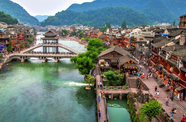 国内最适合带父母出游的10个地方 故宫第一，灵隐寺上榜插图6