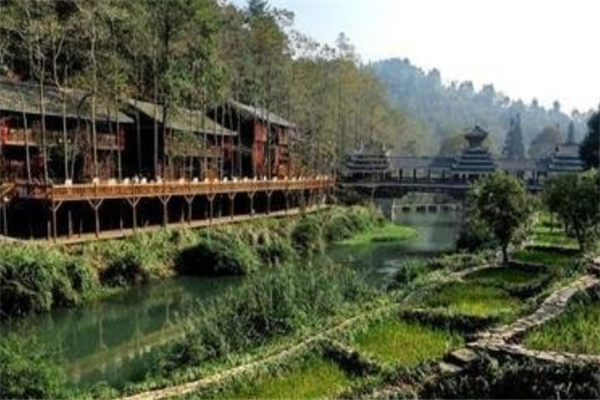 贵阳十大风景区排行榜：蓬莱仙界园上榜，息烽温泉第九插图6