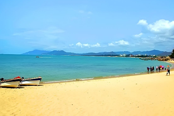 中国十大著名海滩排行榜：北海银滩上榜，第二最美插图7