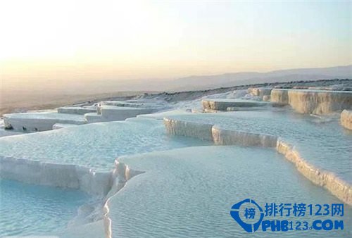 全球最古怪的14个地方排行榜插图1