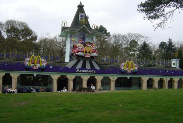 全球十大主题乐园 迪士尼乐园第二，韩国乐天世界上榜插图6