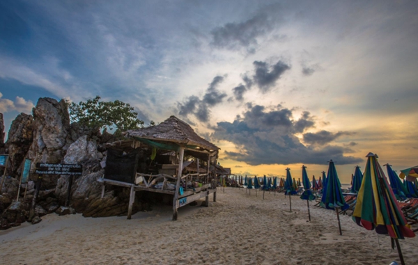 泰国必玩的十大景点，其中的一些地方有你意想不到的新奇插图7