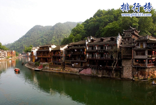 中国好玩的地方有哪些?中国旅游必去十大景点排行榜插图3