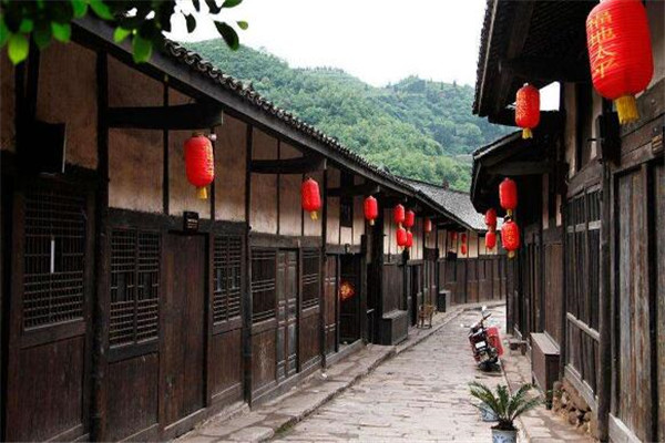 泸州最好玩的地方推荐 泸州好玩的地方排行榜插图1