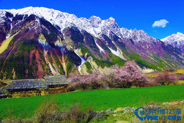 全球最美的十大小镇排行榜插图5