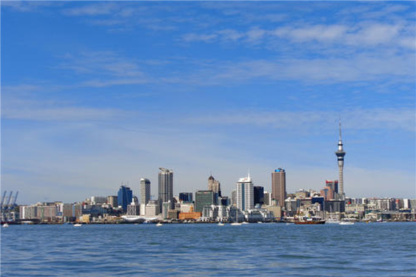 新西兰旅游必去的景点排名 皇后镇景色优美奥克兰繁华热闹插图