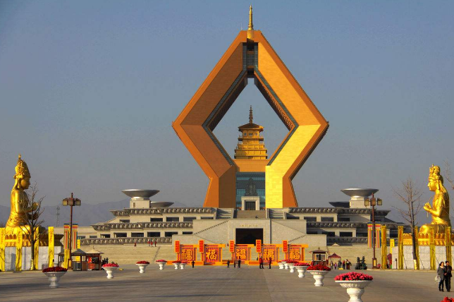 十大朝拜圣地排名 值得一去的佛教朝拜胜地插图