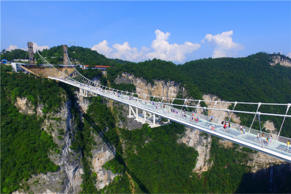 夏日旅行必去城市排名 昆明四季如春 北戴河景色优美插图3
