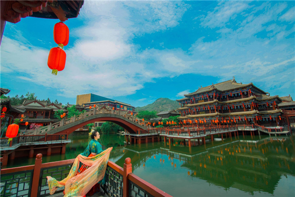 中国最值得去的主题公园排名 上海迪士尼乐园是世界最大插图7