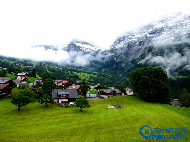 全球最美的十大小镇排行榜插图3