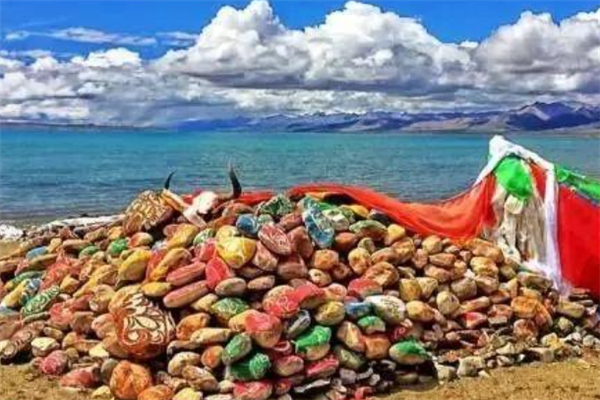 10个地方的石头不能捡：墓地中的不能捡，第四捡了要罚款插图