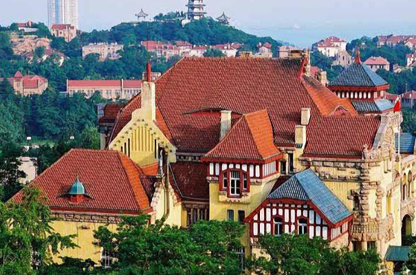 人生十大必去城市排行榜：重庆上榜，第二适合“艳遇”插图9