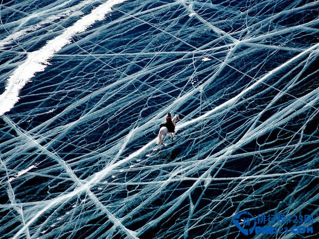 全球十大最美湖泊 美到令人窒息的＂冰冻湖泊＂插图6