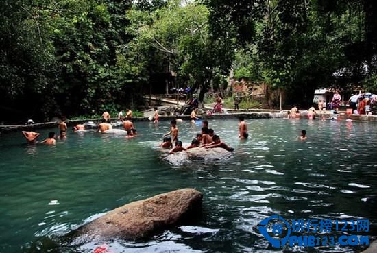 中国十大天然温泉胜地排行榜 中国天然温泉有哪些插图5