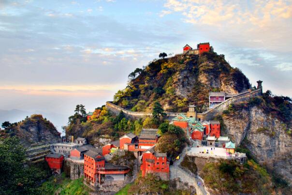 金庸笔下的十大旅游胜地 武当山第一，桃花岛、雁门关上榜插图